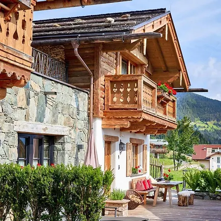 Promi Alm - Luxus Chalet