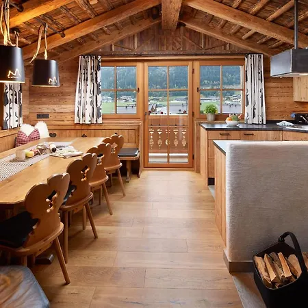 Promi Alm - Luxus * Flachau