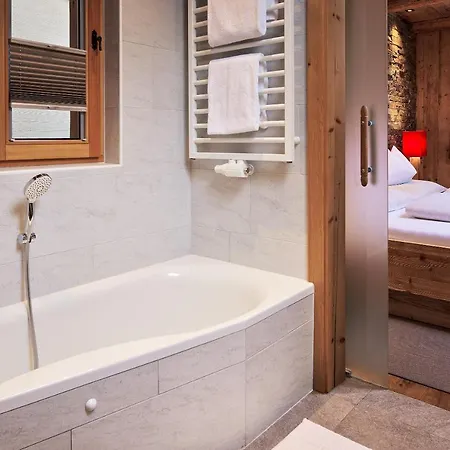 Alpehytte Promi Alm - Luxus Flachau